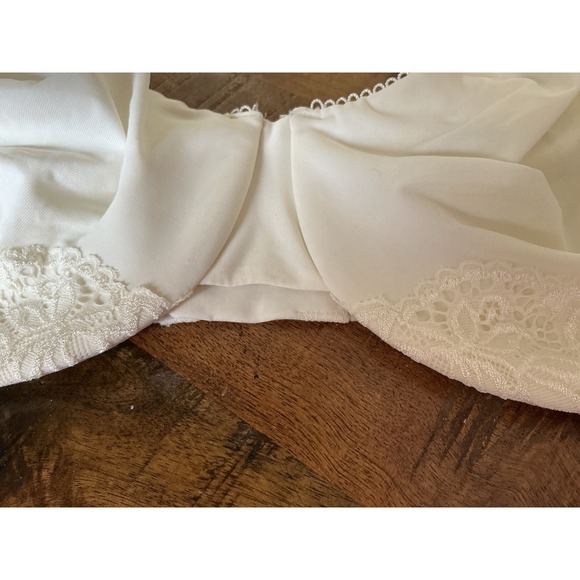 Olga Luxury Lift Underwired Bra 40DD Ivory 35063 Lace Nylon Full Coverage - Picture 4 of 8